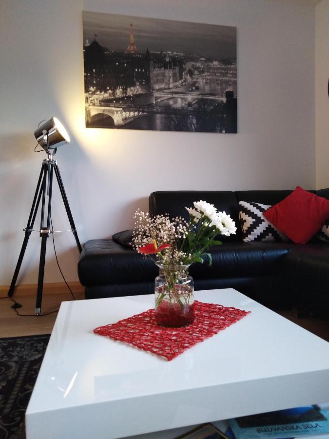 Red Lux Apartment Budva Exterior foto