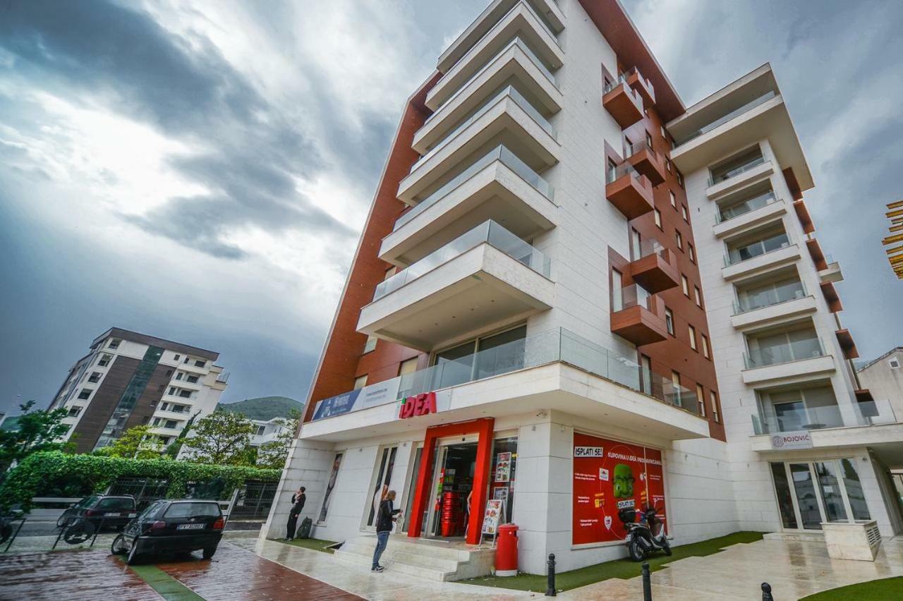 Red Lux Apartment Budva Exterior foto